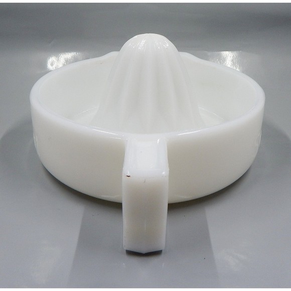 Sunkist Milk Glass Citrus Orange Grapefruit Reamer Juicer Made in USA - Picture 3 of 10